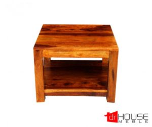 kwasratowy-stolik-drewniany